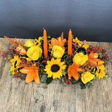 Load image into Gallery viewer, Thanksgiving Table Centerpiece
