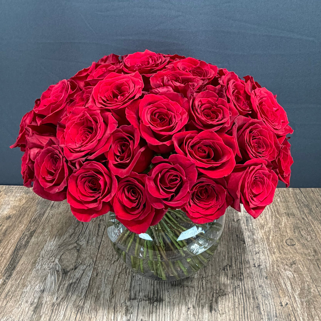 French Pavé 50 Red Roses